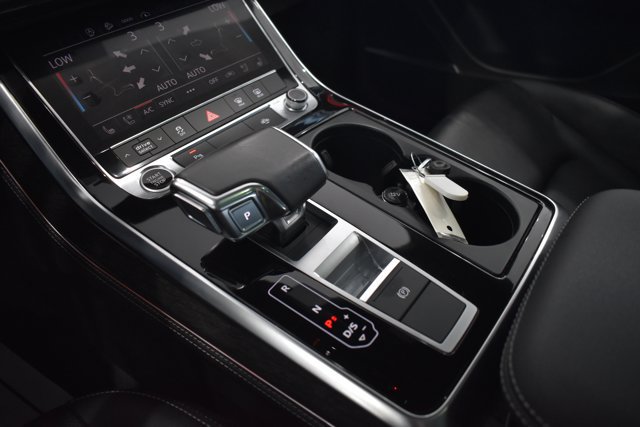 Used 2024 Audi Q8 Premium Plus w/ Premium Plus Package AWD/4WD image 14