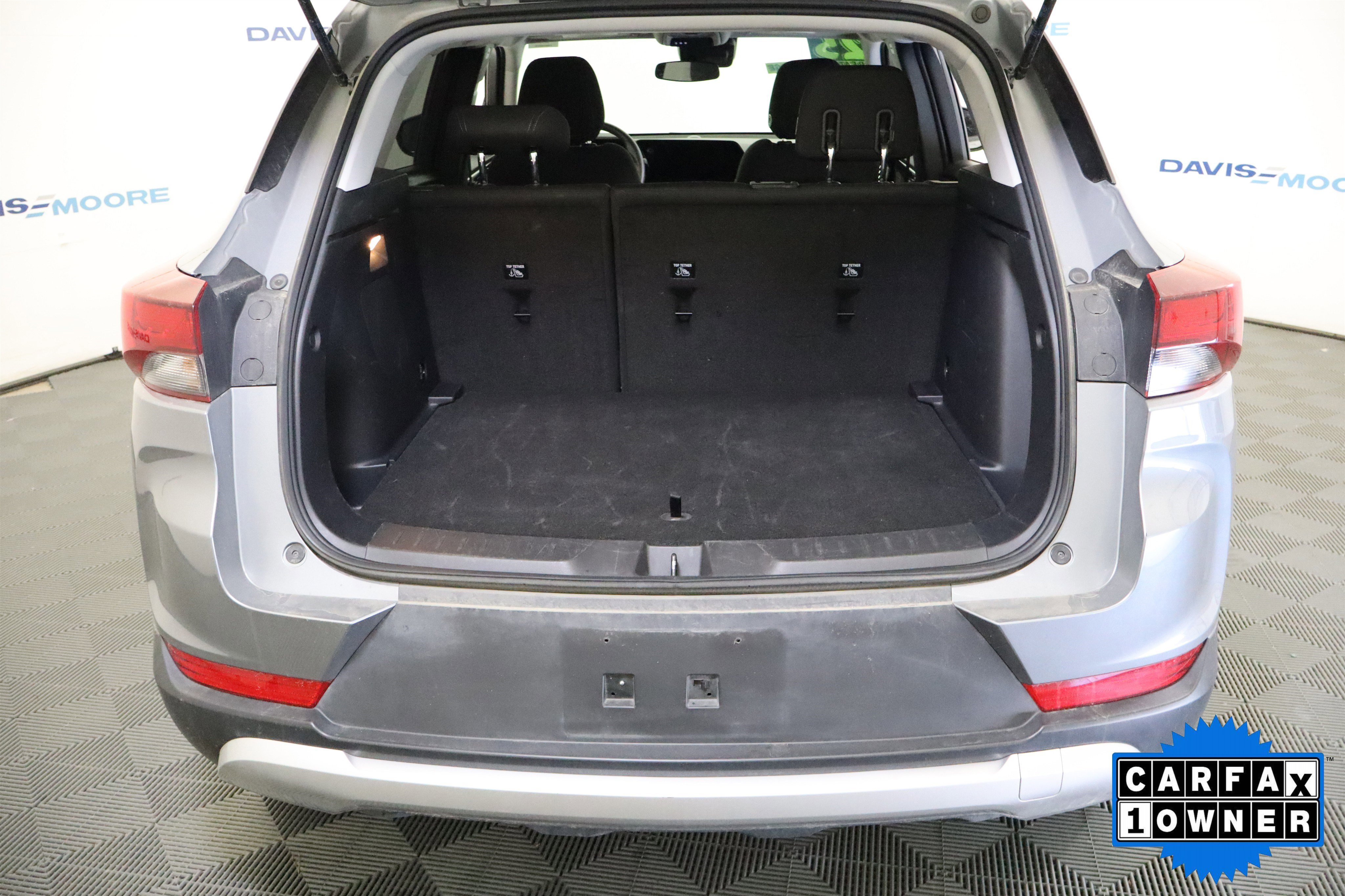 Used 2025 Chevrolet TrailBlazer LT AWD/4WD image 9
