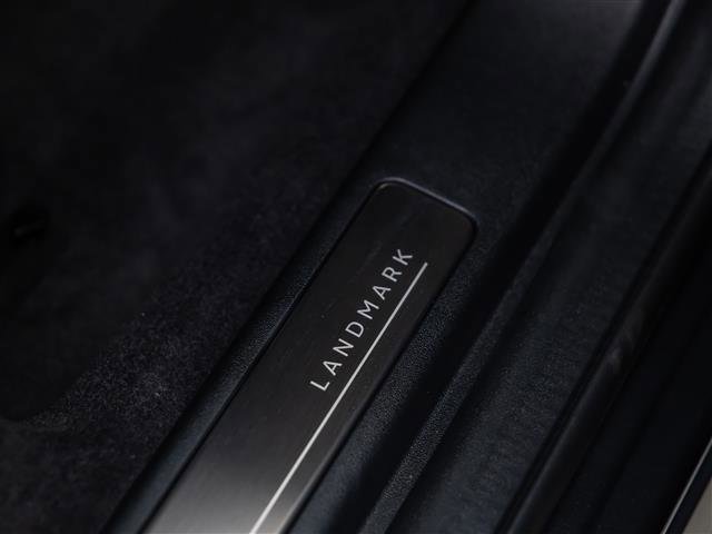 New 2026 Land Rover Discovery Sport Landmark image 25