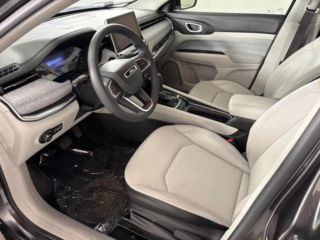 Used 2022 Jeep Compass Latitude AWD/4WD image 28