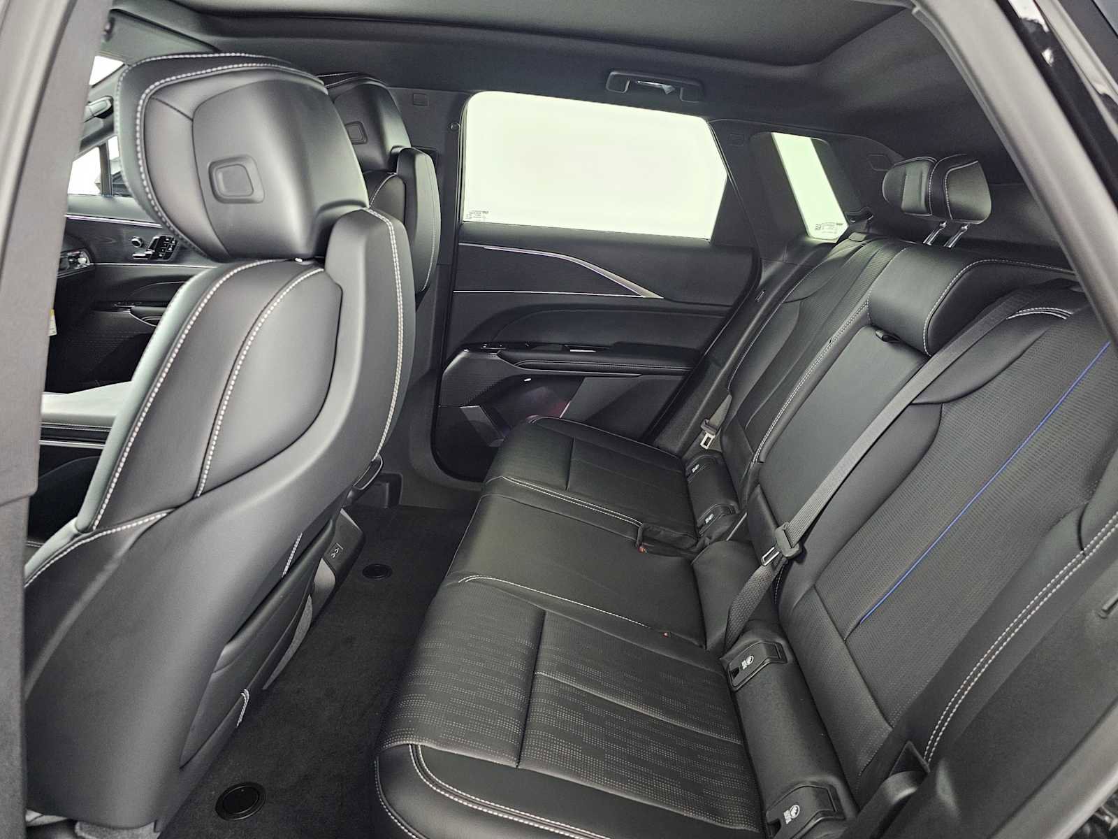 New 2026 Cadillac Lyriq Sport image 16