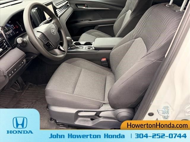 Used 2026 Toyota Camry LE image 9