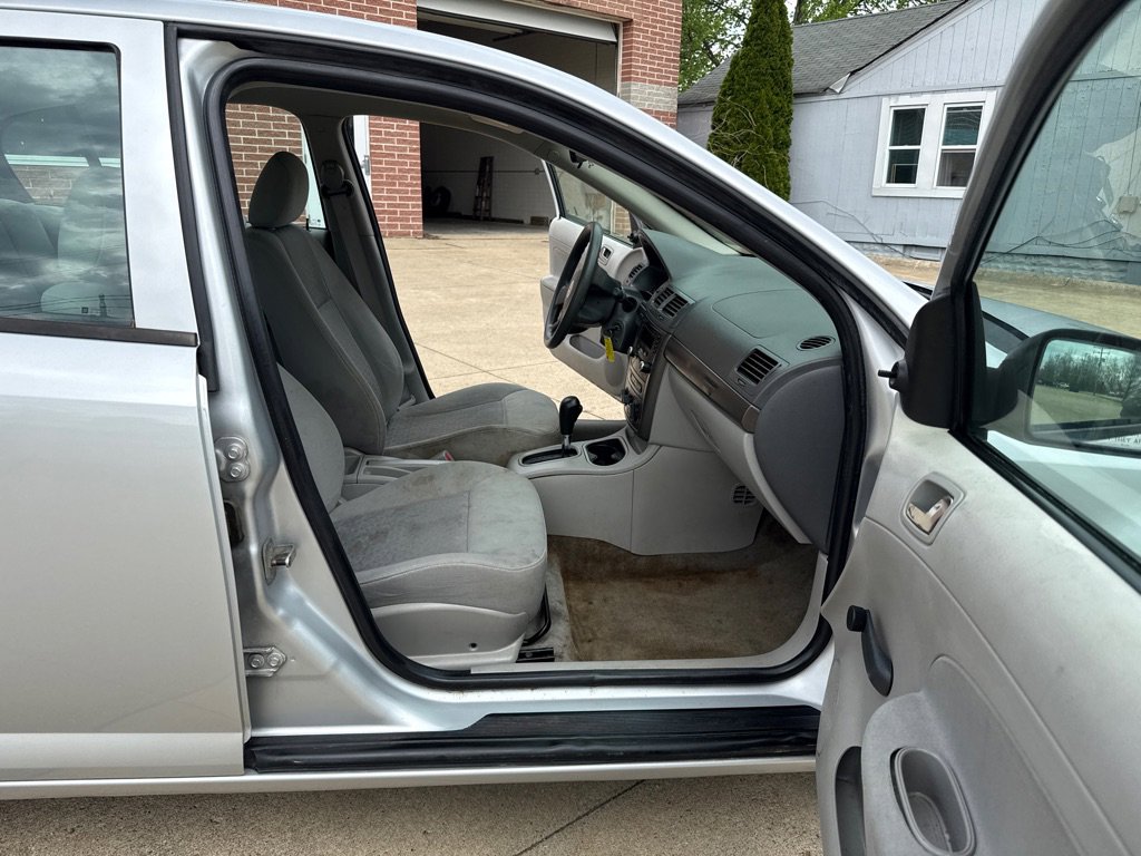 Used 2006 Chevrolet Cobalt LS FWD image 11