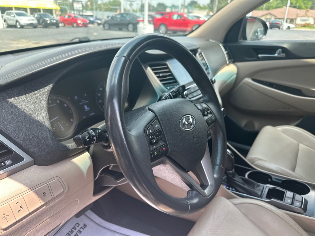 Used 2017 Hyundai Tucson SE Plus FWD image 27