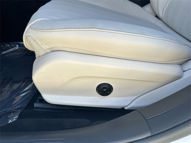 Used 2019 Mercedes-Benz E 300 E 300 image 14