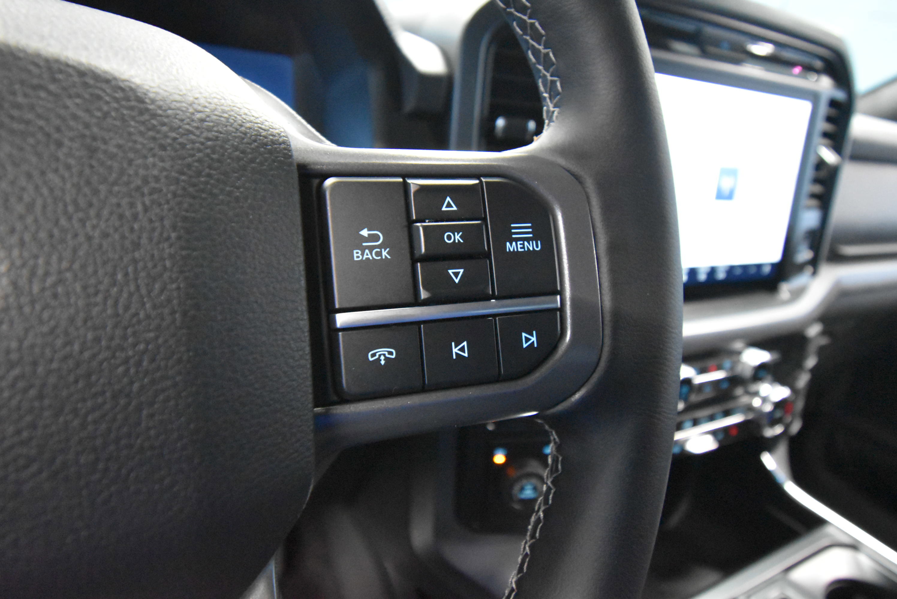 New 2026 Ford F150 XLT w/ Equipment Group 302A MID image 11