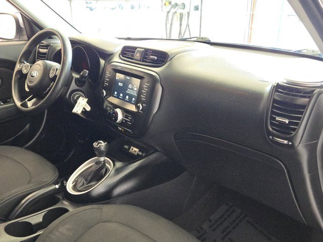 Used 2018 Kia Soul + FWD image 5