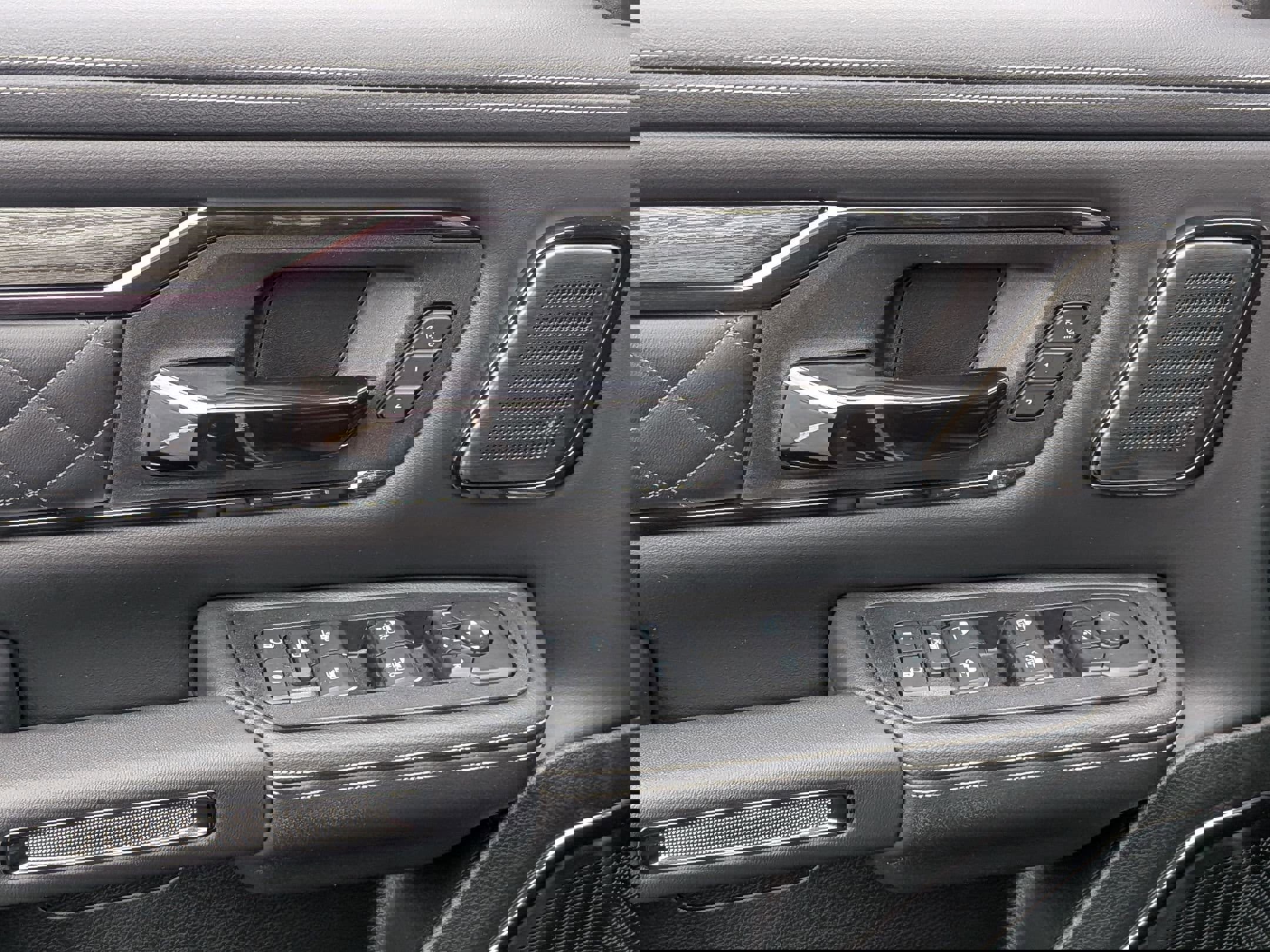 Used 2026 RAM 1500 Limited w/ Body Color Bumper Group image 12