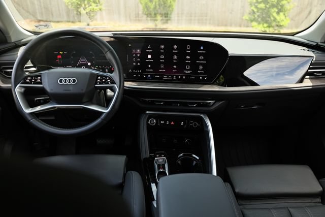 Used 2025 Audi Q5 Premium Plus w/ Premium Plus AWD/4WD image 26