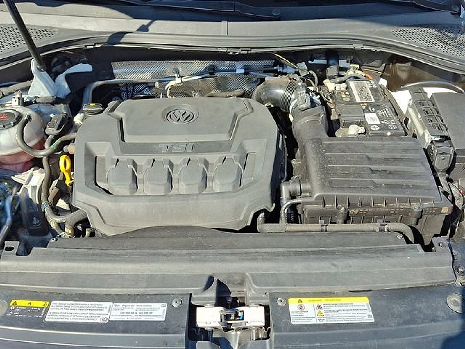 Used 2021 Volkswagen Tiguan SE w/ Panoramic Sunroof Package image 29