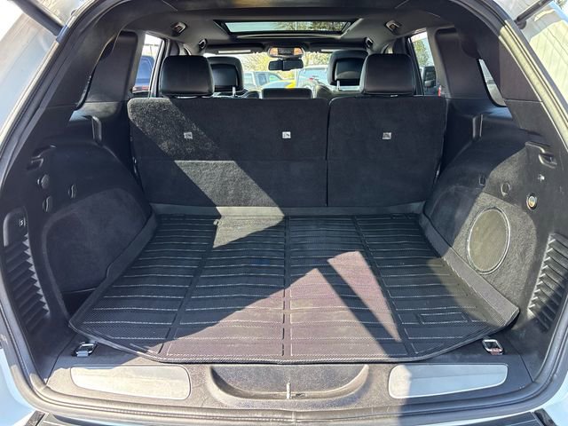 Used 2014 Jeep Grand Cherokee SRT8 w/ Luxury Group II image 32