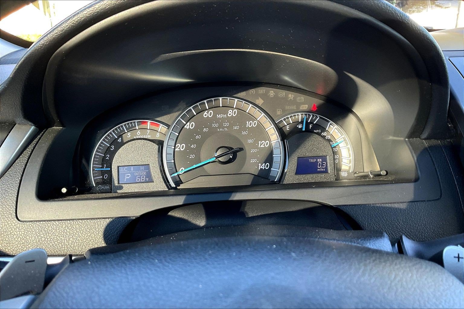 Used 2012 Toyota Camry SE w/ Leather Pkg FWD image 13