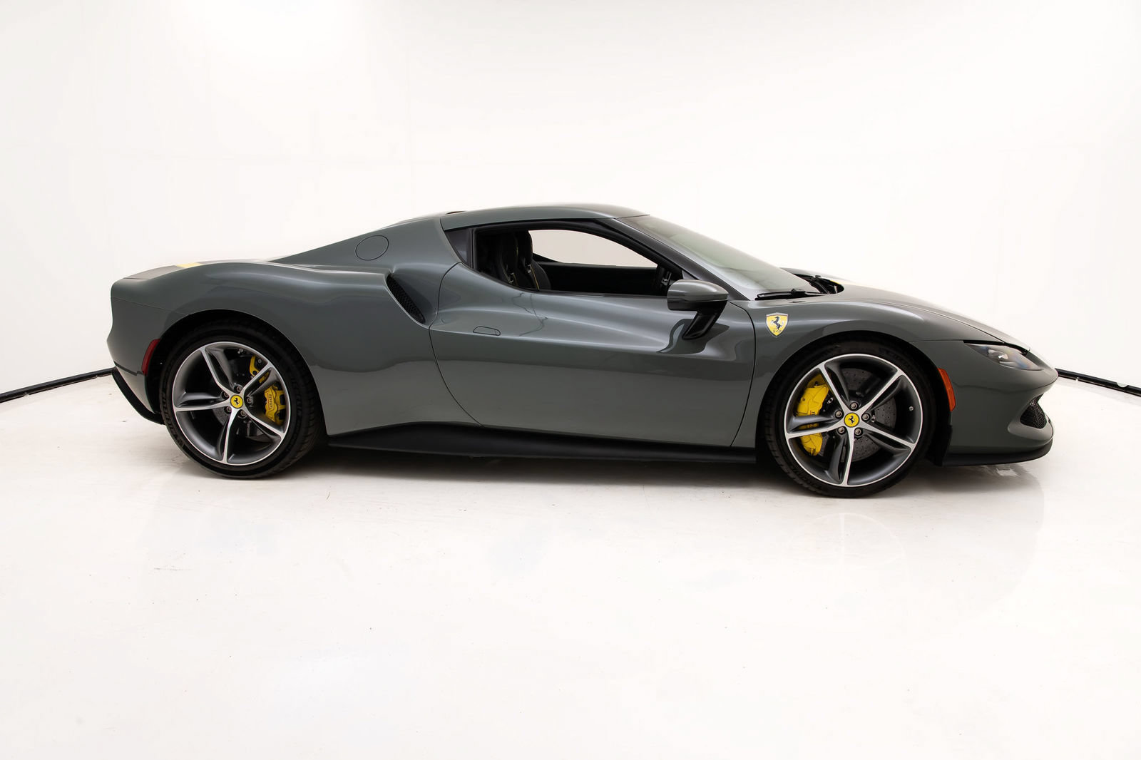 Certified 2023 Ferrari 296 GTB RWD image 3
