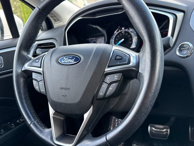 Used 2016 Ford Fusion Energi Titanium FWD image 12
