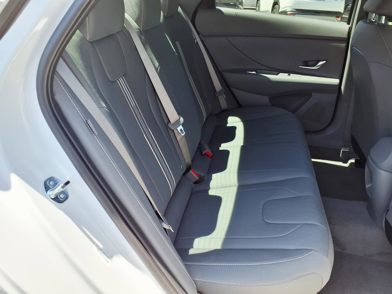 New 2026 Hyundai Elantra Hybrid FWD image 9