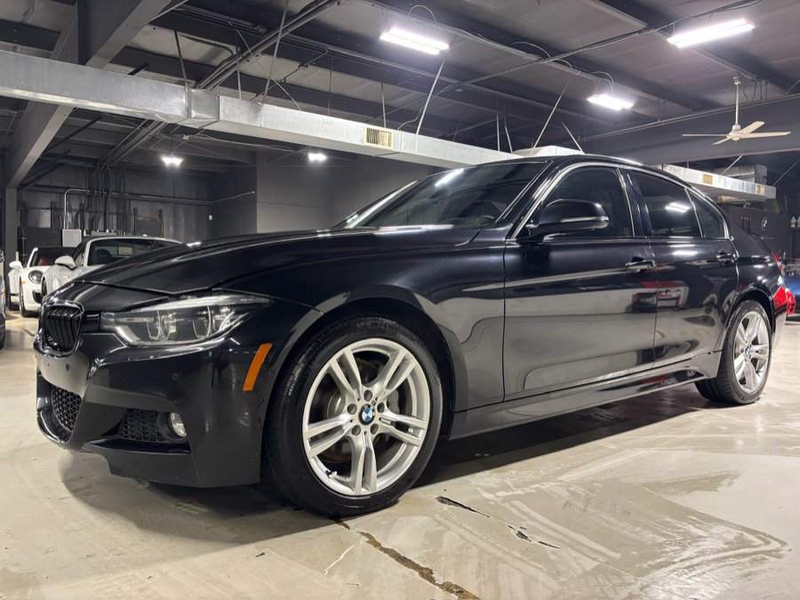 Used 2018 BMW 340i xDrive Sedan w/ Premium Package Enhanced AWD/4WD image 11