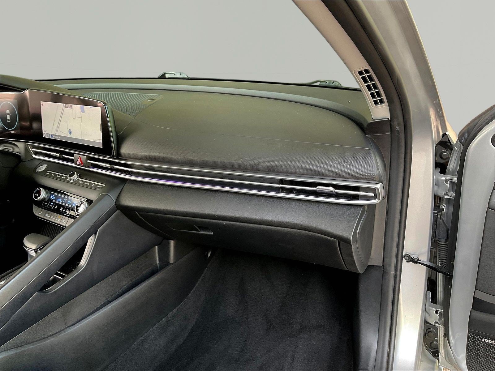 Used 2021 Hyundai Elantra Limited FWD image 24