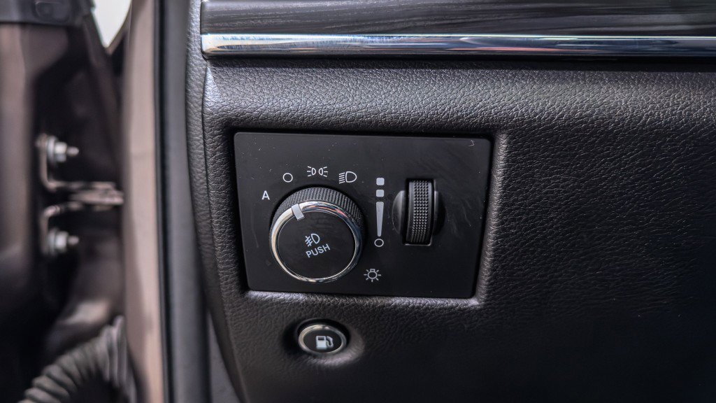 Used 2021 Jeep Grand Cherokee Limited image 27