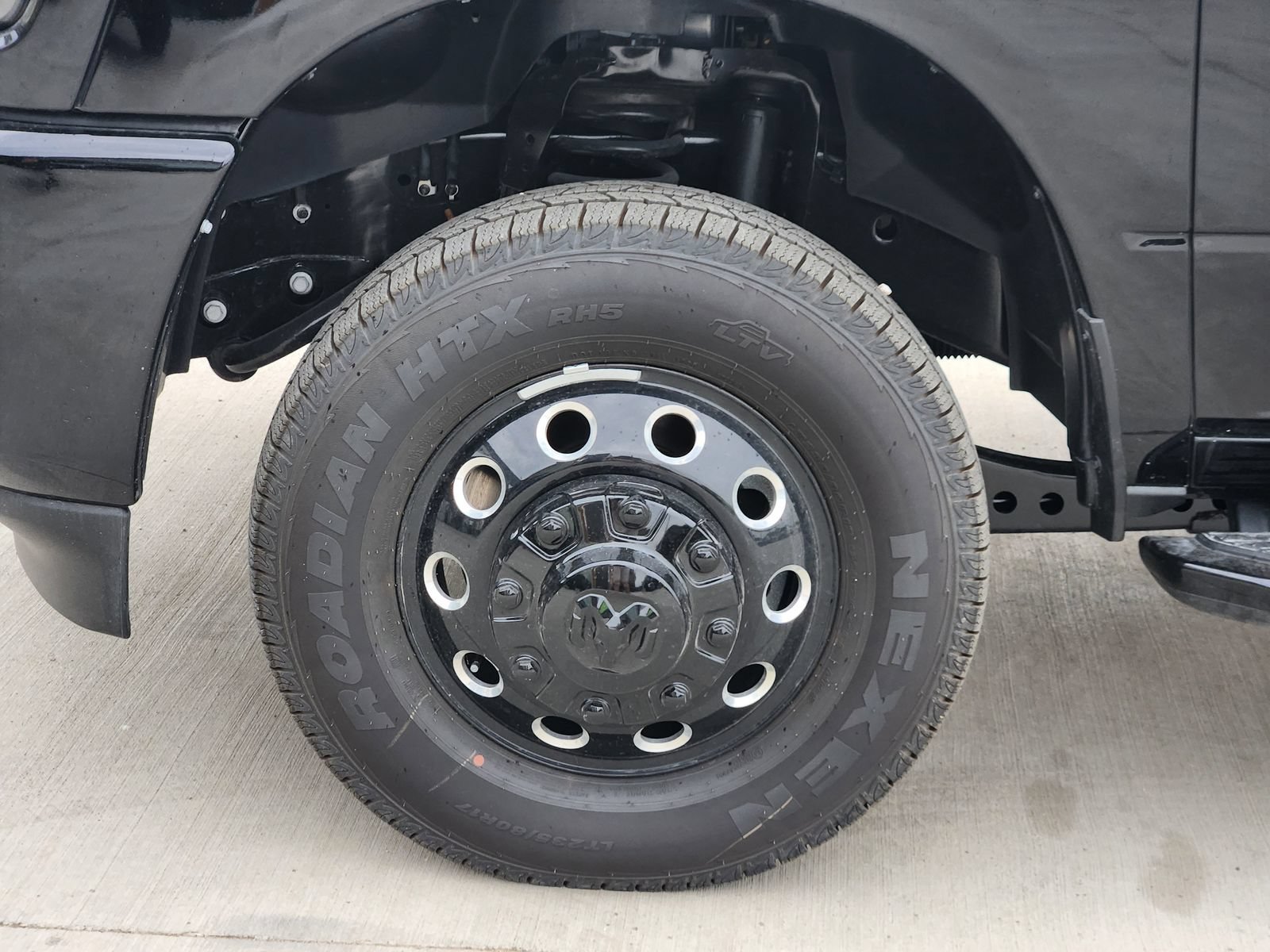 New 2026 RAM 3500 Lone Star AWD/4WD image 10