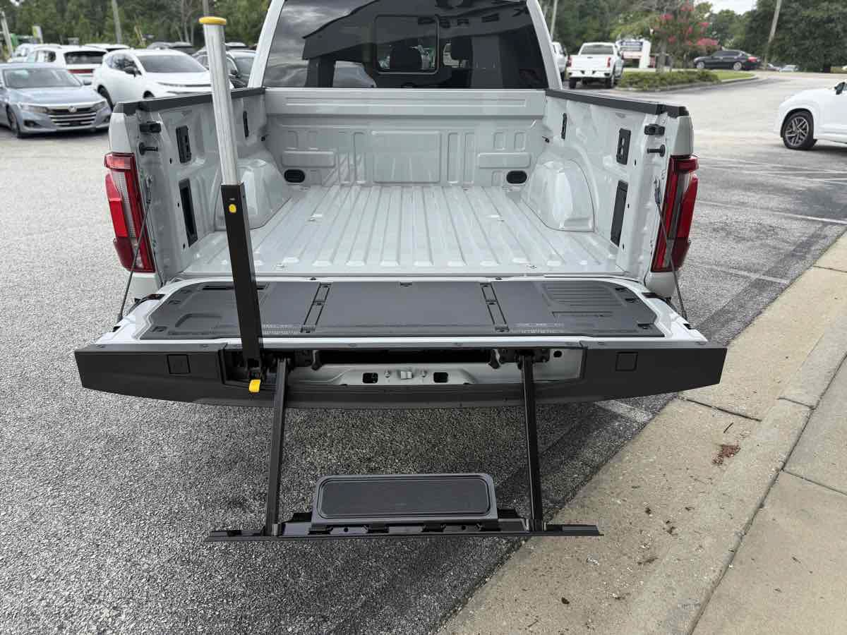 Used 2026 Ford F150 Raptor w/ Equipment Group 803A Raptor R AWD/4WD image 9