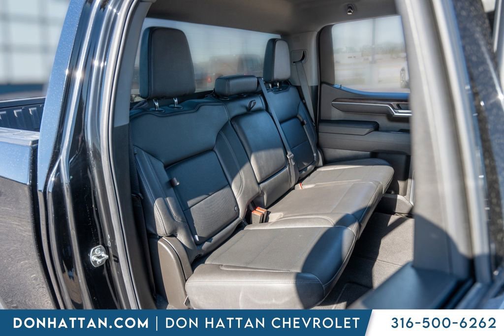 Used 2025 GMC Sierra 1500 SLT AWD/4WD image 26