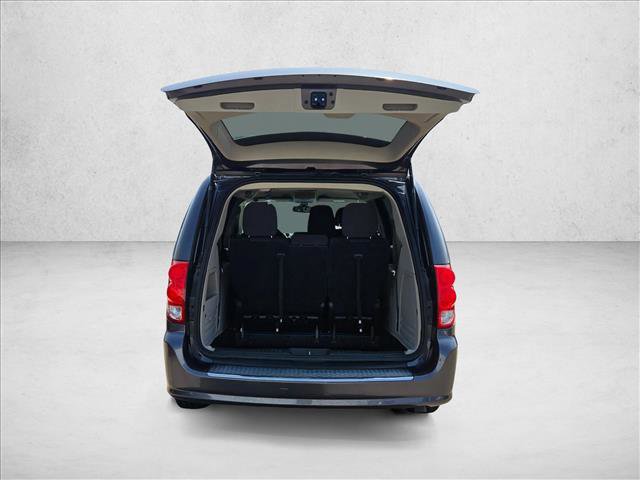 Used 2019 Dodge Grand Caravan SE w/ UConnect Hands-Free Group FWD image 7