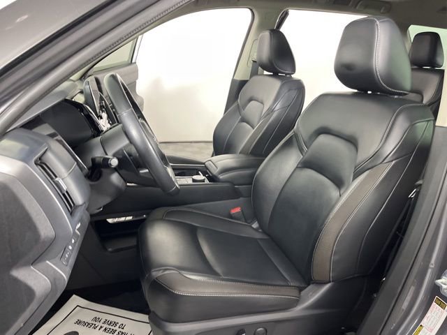 Used 2023 Nissan Pathfinder SL w/ SL Premium Package AWD/4WD image 19