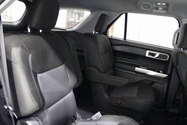 Used 2023 Ford Explorer XLT image 28