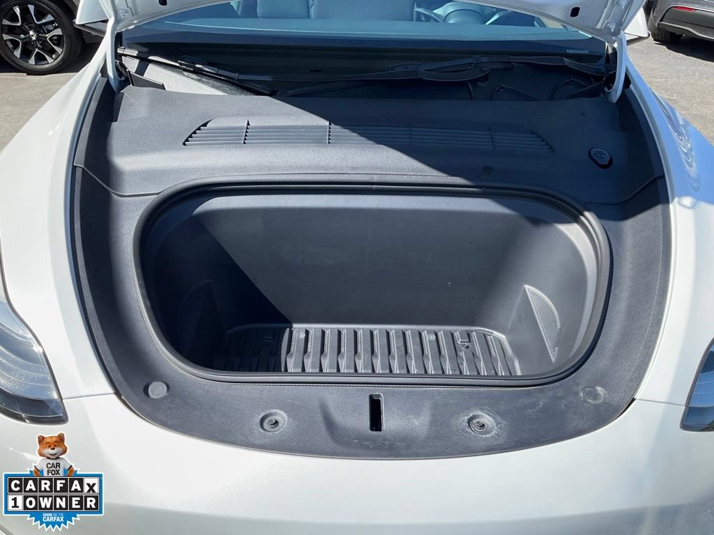 Used 2023 Tesla Model Y Long Range AWD/4WD image 13