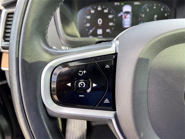 Used 2021 Volvo XC90 T6 Momentum w/ Advanced Package image 17