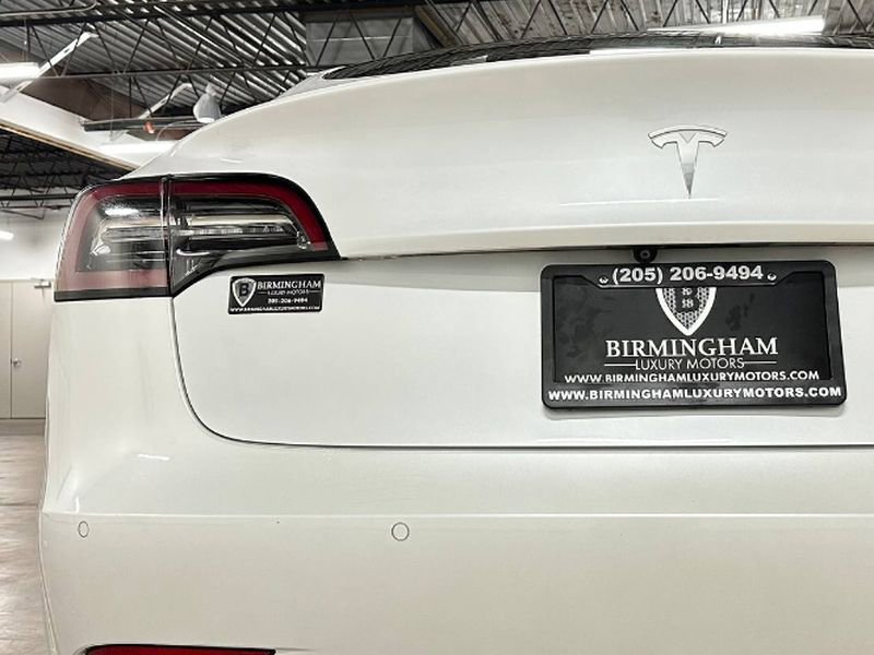 Used 2020 Tesla Model 3 Standard Range Plus image 15