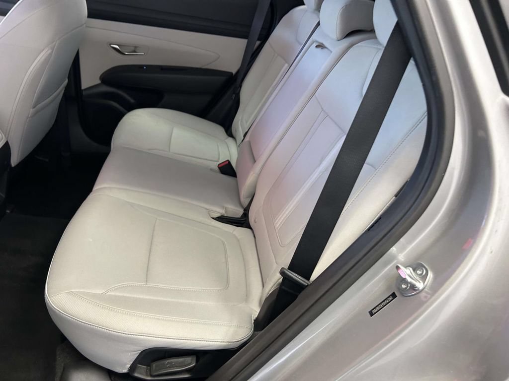 Used 2025 Hyundai Tucson SEL FWD image 14