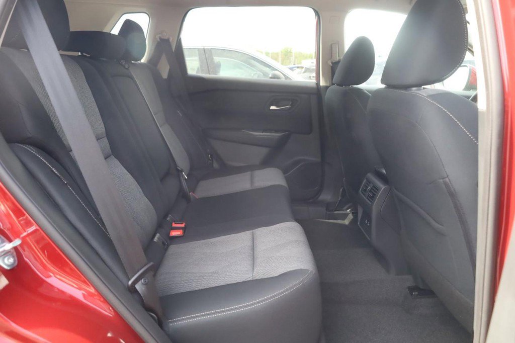 New 2026 Nissan Rogue SV w/ Cold Weather Package AWD/4WD image 22