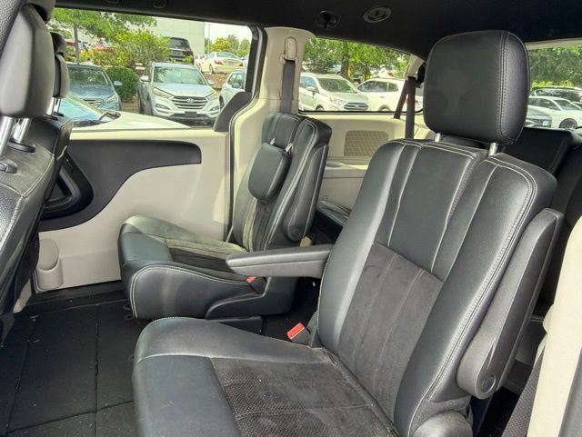 Used 2017 Dodge Grand Caravan SXT FWD image 21