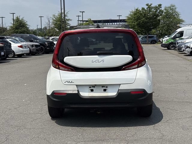 Used 2022 Kia Soul LX w/ Technology Package FWD image 3