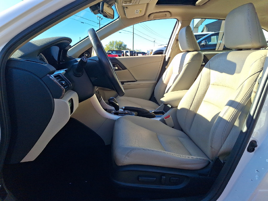 Used 2016 Honda Accord EX-L image 14