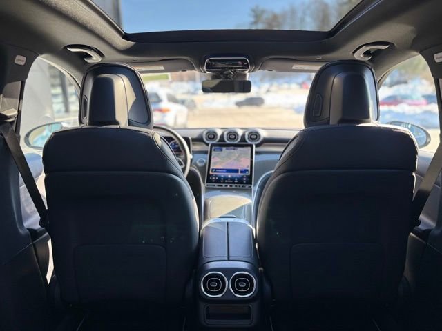 Used 2025 Mercedes-Benz GLC 300 4MATIC image 55