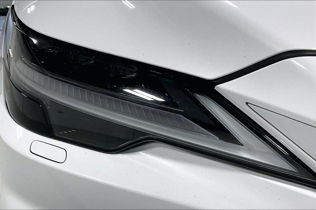 Used 2023 Lexus RX 500h F Sport w/ Accessory Package (2T) AWD/4WD image 37