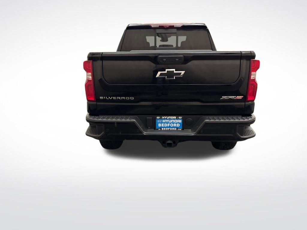 Used 2025 Chevrolet Silverado 1500 ZR2 w/ Technology Package AWD/4WD image 8