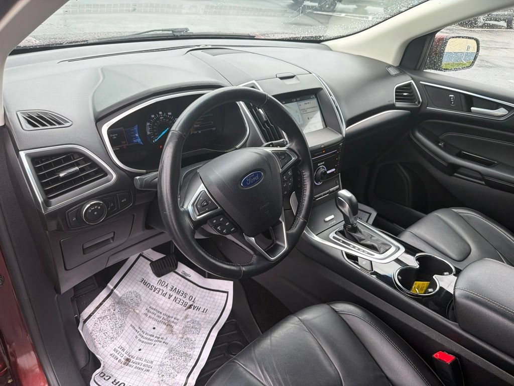 Used 2016 Ford Edge Titanium w/ Technology Package AWD/4WD image 10