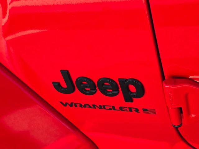 Used 2025 Jeep Wrangler Unlimited Sahara AWD/4WD image 24