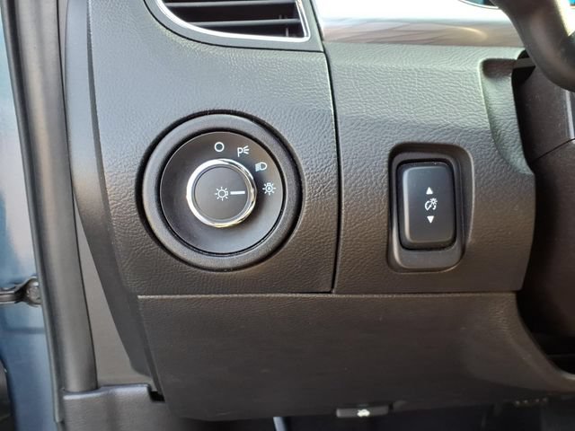 Used 2019 Ford Taurus SEL w/ Equipment Group 201A FWD image 18