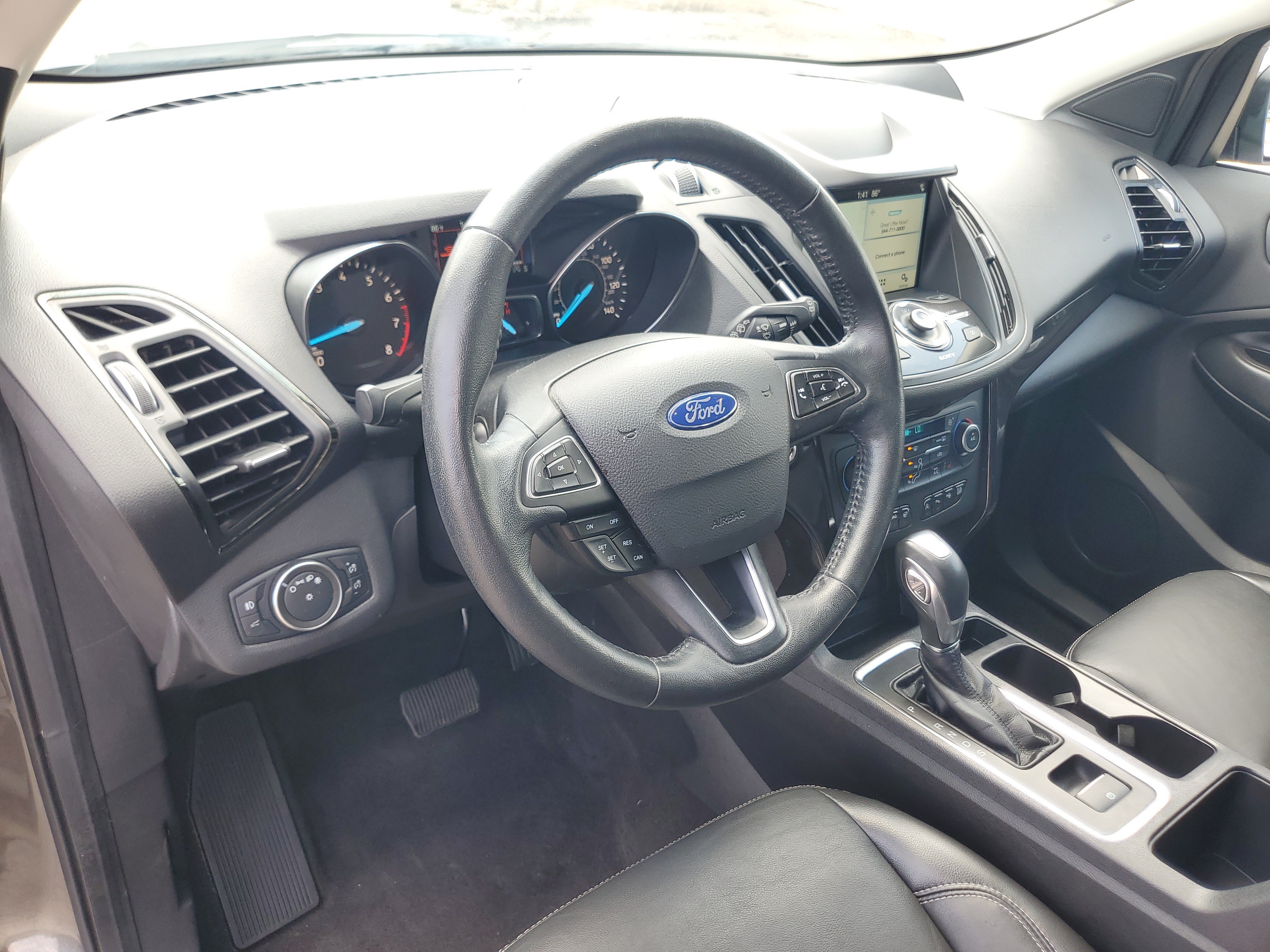 Used 2019 Ford Escape Titanium AWD/4WD image 13