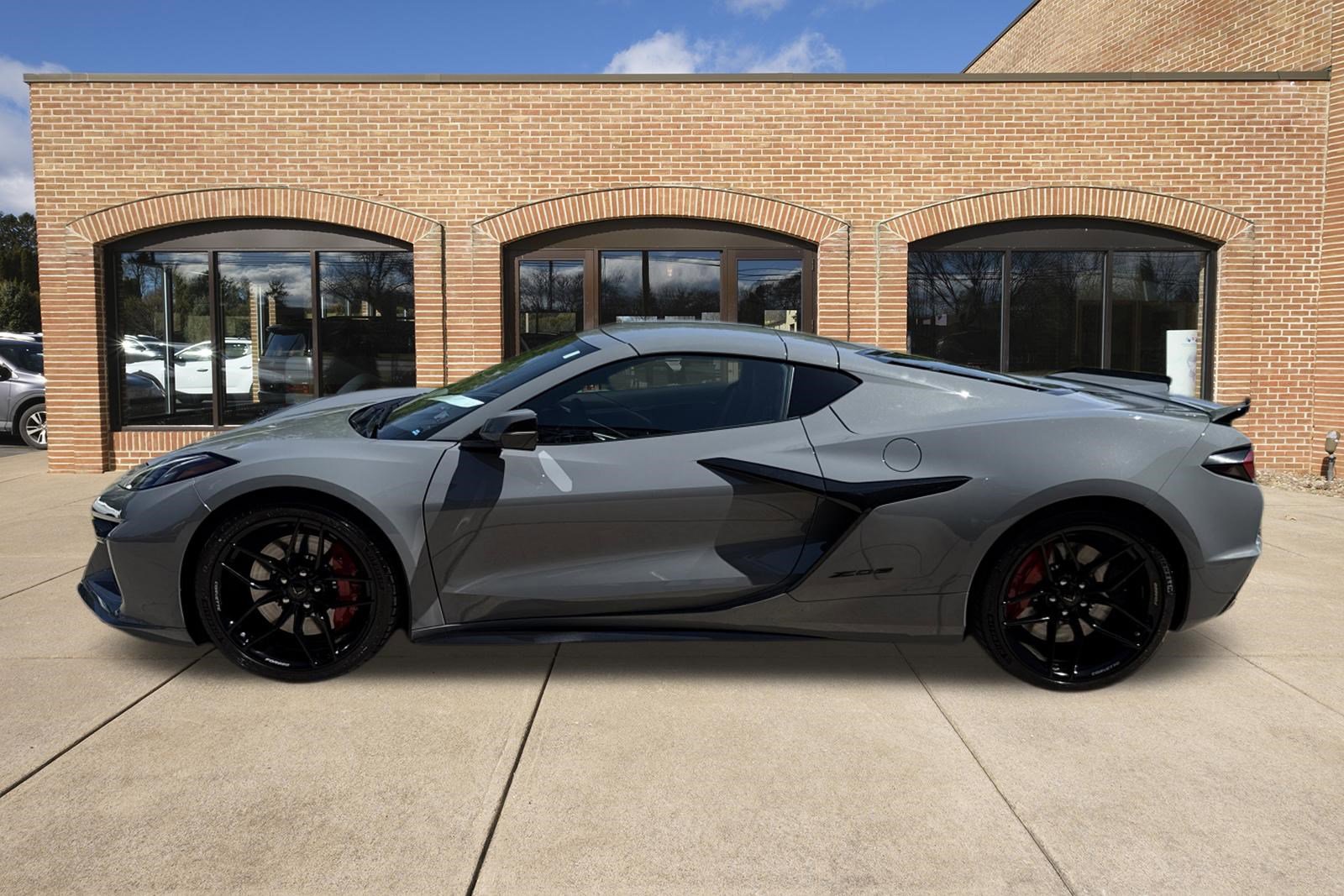 Used 2025 Chevrolet Corvette Z06 w/ Battery Protection Package RWD image 7