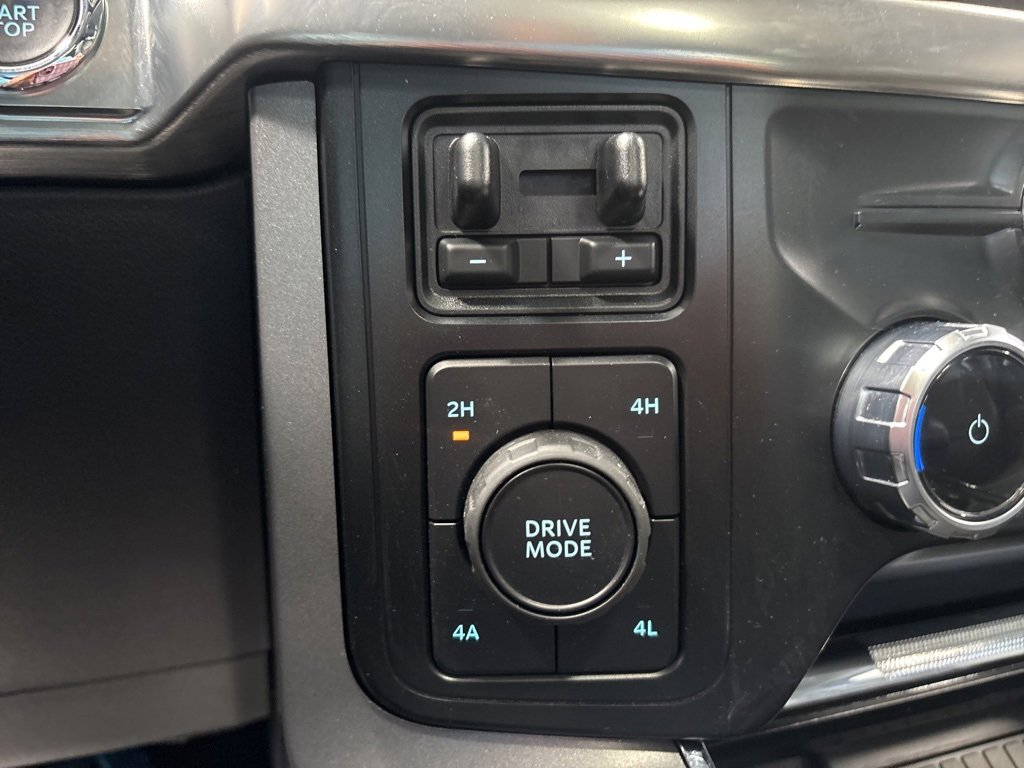 Used 2023 Ford F150 Lariat w/ Equipment Group 502A High image 38