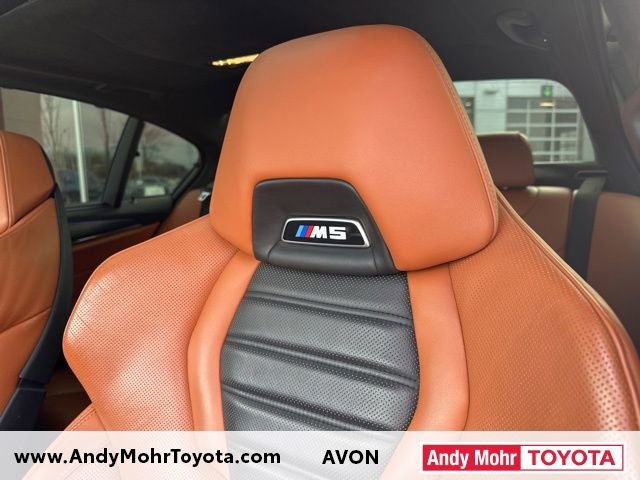 Used 2018 BMW M5 image 15