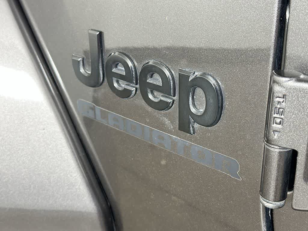 Used 2021 Jeep Gladiator Sport AWD/4WD image 7