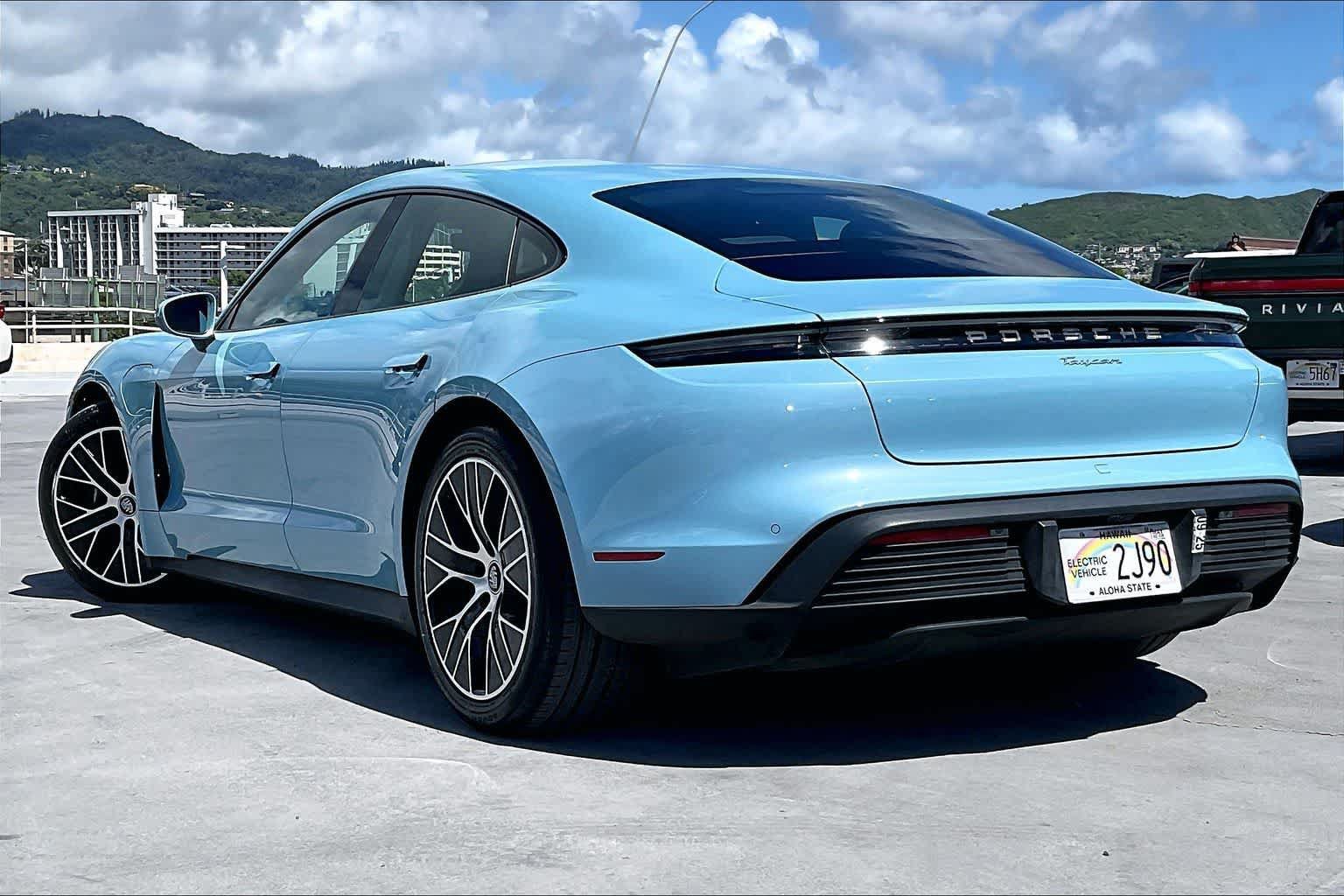 Used 2023 Porsche Taycan RWD image 4