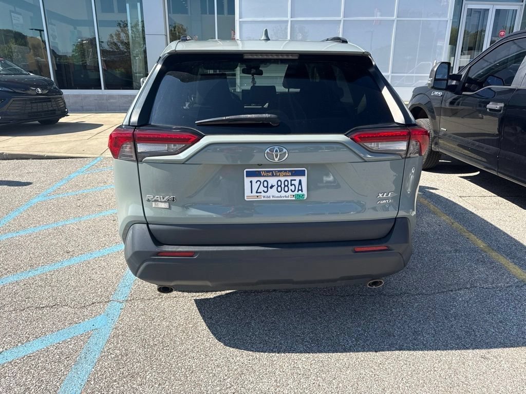 Used 2019 Toyota RAV4 XLE w/ All Weather Liner Package AWD/4WD image 5