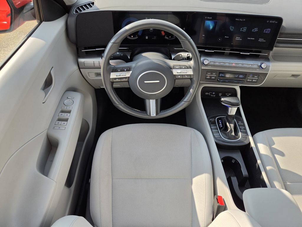 Used 2025 Hyundai Kona SEL FWD image 13
